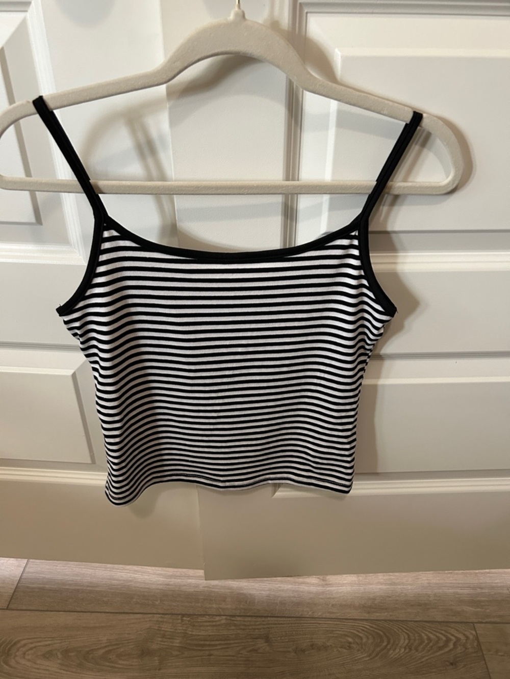 Womens stappy striped top
